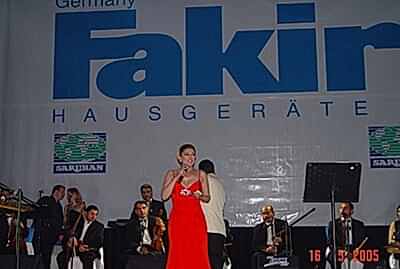 Şirket Yemeği Sanatçı sunucu temini
